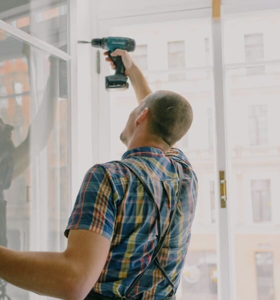 how to fix a sagging door