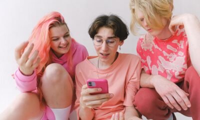 Internet Chicks